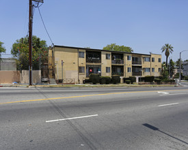 Hill Crest in Los Angeles, CA - Building Photo - Building Photo