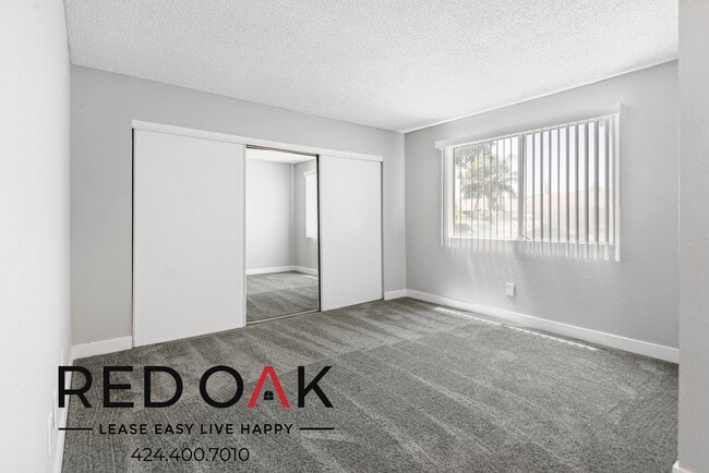 13325 Heacock St in Moreno Valley, CA - Foto de edificio - Building Photo