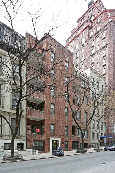 28-30 E 38th St in New York, NY - Foto de edificio