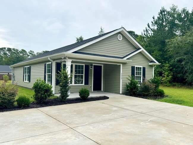 7370 Hucks Rd in Conway, SC - Building Photo - Building Photo