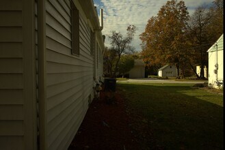 32568 Electric Blvd in Avon Lake, OH - Building Photo - Building Photo