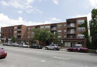 7115-7129 N Ridge Blvd in Chicago, IL - Building Photo - Building Photo