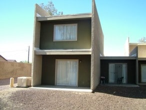 2807 E Paradise Ln in Phoenix, AZ - Building Photo - Building Photo