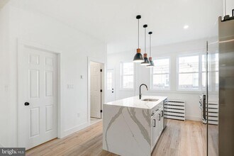 448 Markle St in Philadelphia, PA - Building Photo - Building Photo