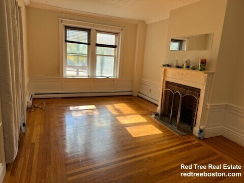 1657 Commonwealth Ave, Unit 1 in Boston, MA - Building Photo