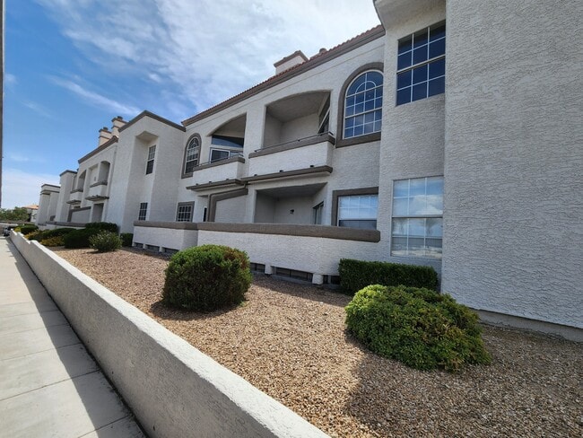 3150 Soft Breezes Dr, Unit 1188 in Las Vegas, NV - Building Photo - Building Photo