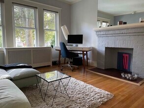 78 Stearns Rd in Brookline, MA - Building Photo - Building Photo