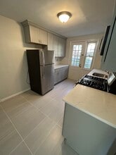2475 Summer St in Stamford, CT - Building Photo - Building Photo