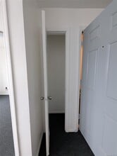 5-28 B 32nd St in Queens, NY - Building Photo - Building Photo