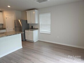 1513 Nia Rd, Unit 411 in Charlotte, NC - Building Photo - Building Photo