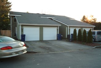 943 26th Pl NE in Auburn, WA - Building Photo - Building Photo