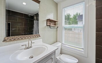 28 S Wheatland Ave in Columbus, OH - Building Photo - Building Photo