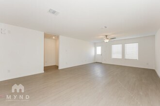 2705 Mistwood Dr in Fort Worth, TX - Building Photo - Building Photo