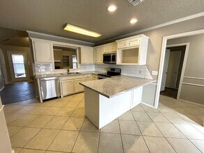 6328 10th St in Lubbock, TX - Building Photo - Building Photo