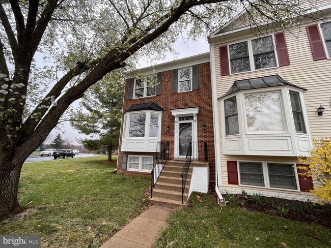 property at 3762 Farmland Dr