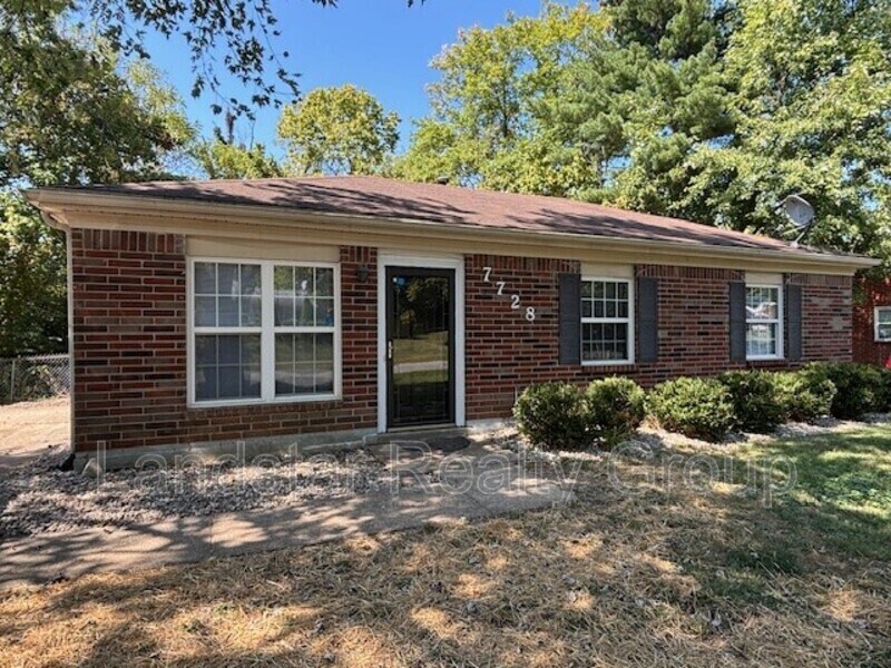 7728 Rochelle Rd in Louisville, KY - Building Photo