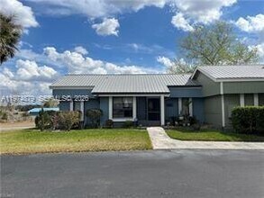 1041 River Run in La Belle, FL - Building Photo - Building Photo