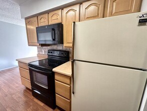 42 Lester Ave in Murray, UT - Building Photo - Building Photo