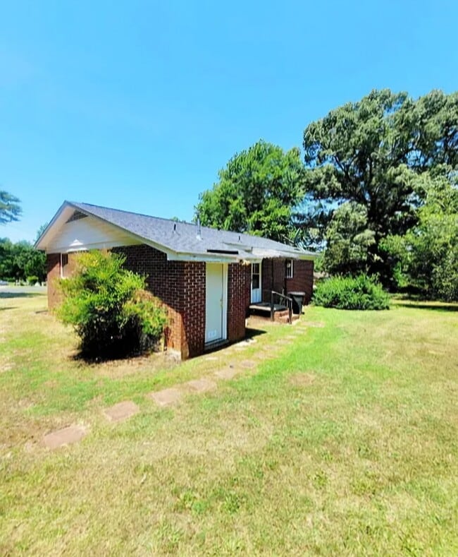 266 Eisontown Rd in Jonesville, SC - Building Photo - Building Photo