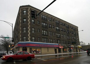 6753-6761 N Clark St in Chicago, IL - Building Photo - Building Photo