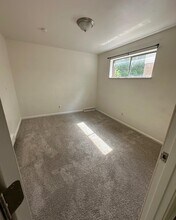 7926 Glen Orchard Dr in Cincinnati, OH - Building Photo - Building Photo