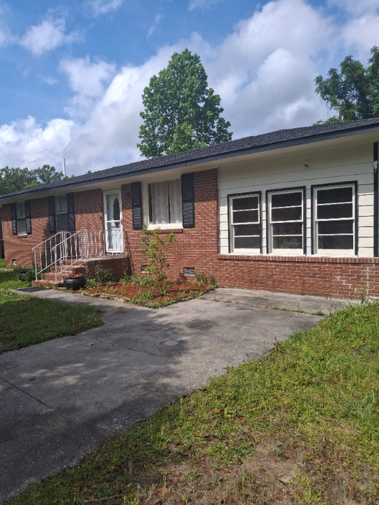709 Cartwright Dr in Charleston, SC - Building Photo