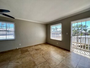 4834-4840 Long Branch Ave in San Diego, CA - Building Photo - Interior Photo