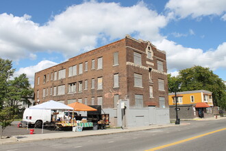 8400 W Vernor Hwy in Detroit, MI - Building Photo - Building Photo