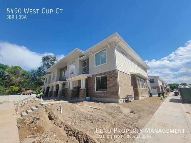 5490 Cup Ct in West Valley City, UT - Building Photo - Building Photo