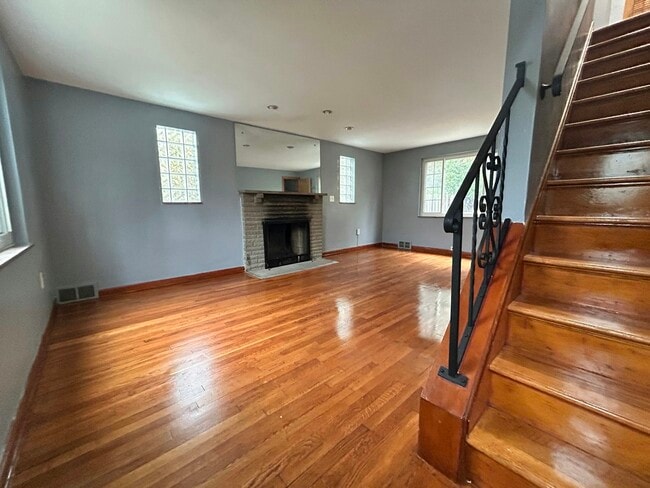 1718 McNary Blvd in Pittsburgh, PA - Building Photo - Building Photo