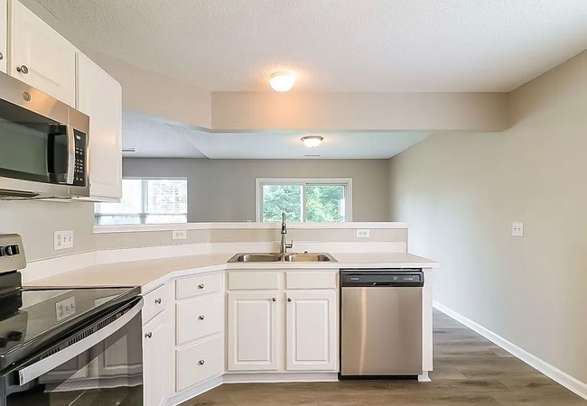 4316 Viewmont Dr in Raleigh, NC - Building Photo - Building Photo
