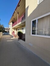 852 N Cherokee Ave in Los Angeles, CA - Building Photo - Building Photo