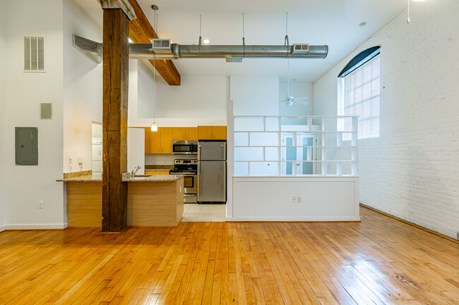 The Lofts at Union Pen in Petersburg, VA - Building Photo - Interior Photo