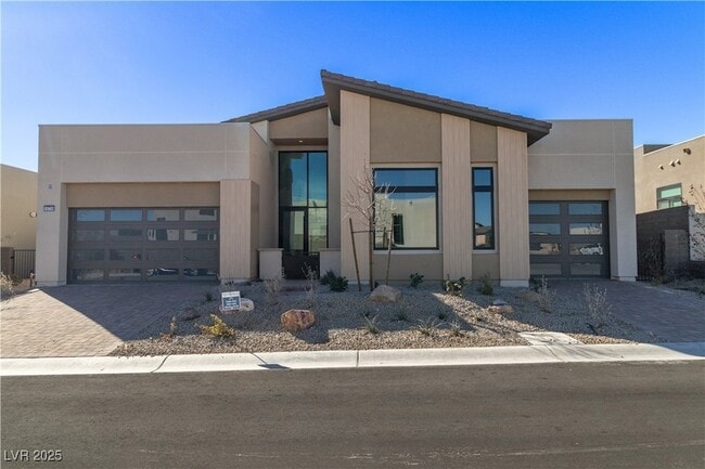 10739 Agate Clfs Ave
