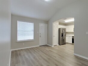 423 Lazy Ln in Montgomery, TX - Building Photo - Building Photo