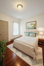 209 Madison Ave in Toronto, ON - Building Photo - Building Photo