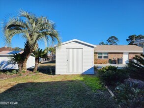 322 Greenwood Cir in Panama City Beach, FL - Building Photo - Building Photo