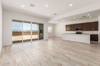 2912 E Lucky Horseshoe Ln in San Tan Valley, AZ - Building Photo - Building Photo