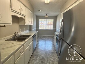 135 Kenny Dr in Hinesville, GA - Building Photo - Building Photo