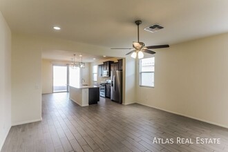 13038 N Murray Dr in Marana, AZ - Foto de edificio - Building Photo