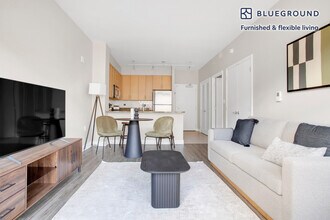 443 New York Ave NW in Washington, DC - Building Photo - Building Photo