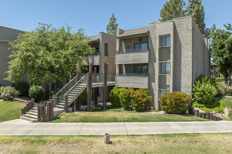 Scottsdale Springs Condominiums in Scottsdale, AZ - Building Photo - Primary Photo