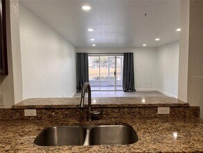 13838 Fairway Island Dr in Orlando, FL - Building Photo - Building Photo