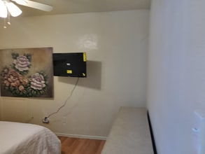 811 Georgiana Dr in Gallup, NM - Building Photo - Building Photo