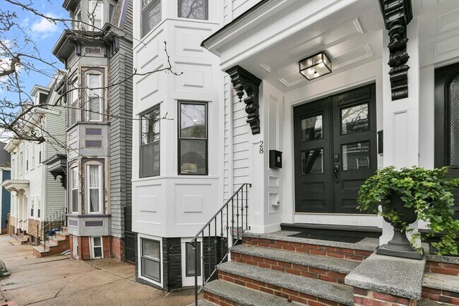 property at 28 Telegraph St