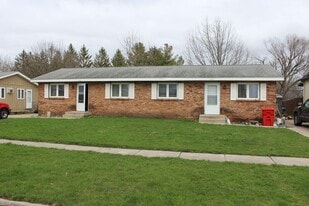 1126-1128 Sunset Ave in Kelley, IA - Building Photo