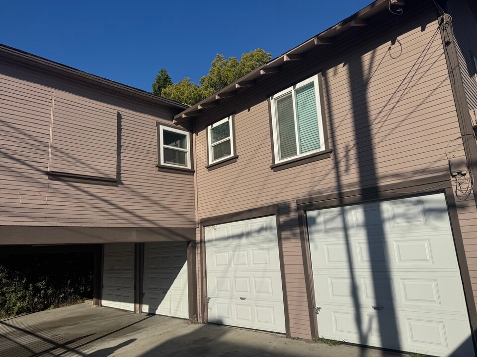 2227 Locust Ave, Unit 2227 in Long Beach, CA - Building Photo