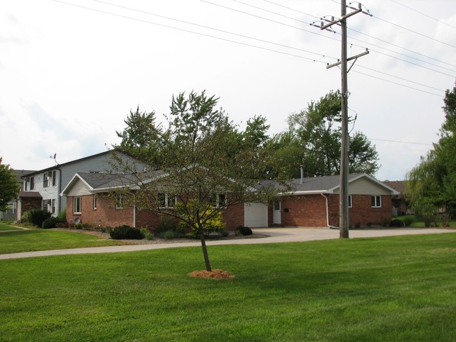 500 W Daisy Pl in Coal City, IL - Foto de edificio - Building Photo