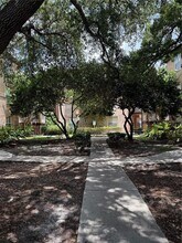 490 N Pin Oak Pl in Longwood, FL - Building Photo - Building Photo