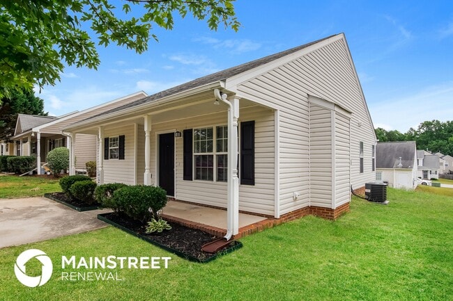1721 Brown Owl Dr in Raleigh, NC - Foto de edificio - Building Photo